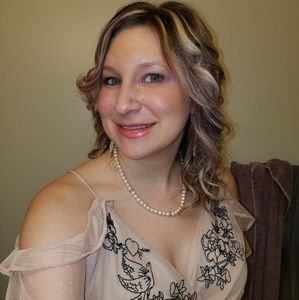 Meet your Posher, Krystal 💜